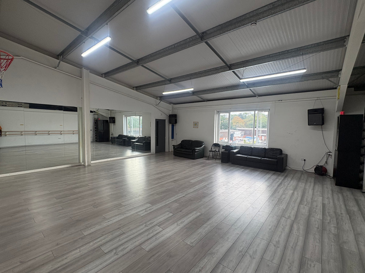 Studio 21 – Large Dance/Yoga/Fitness Studio