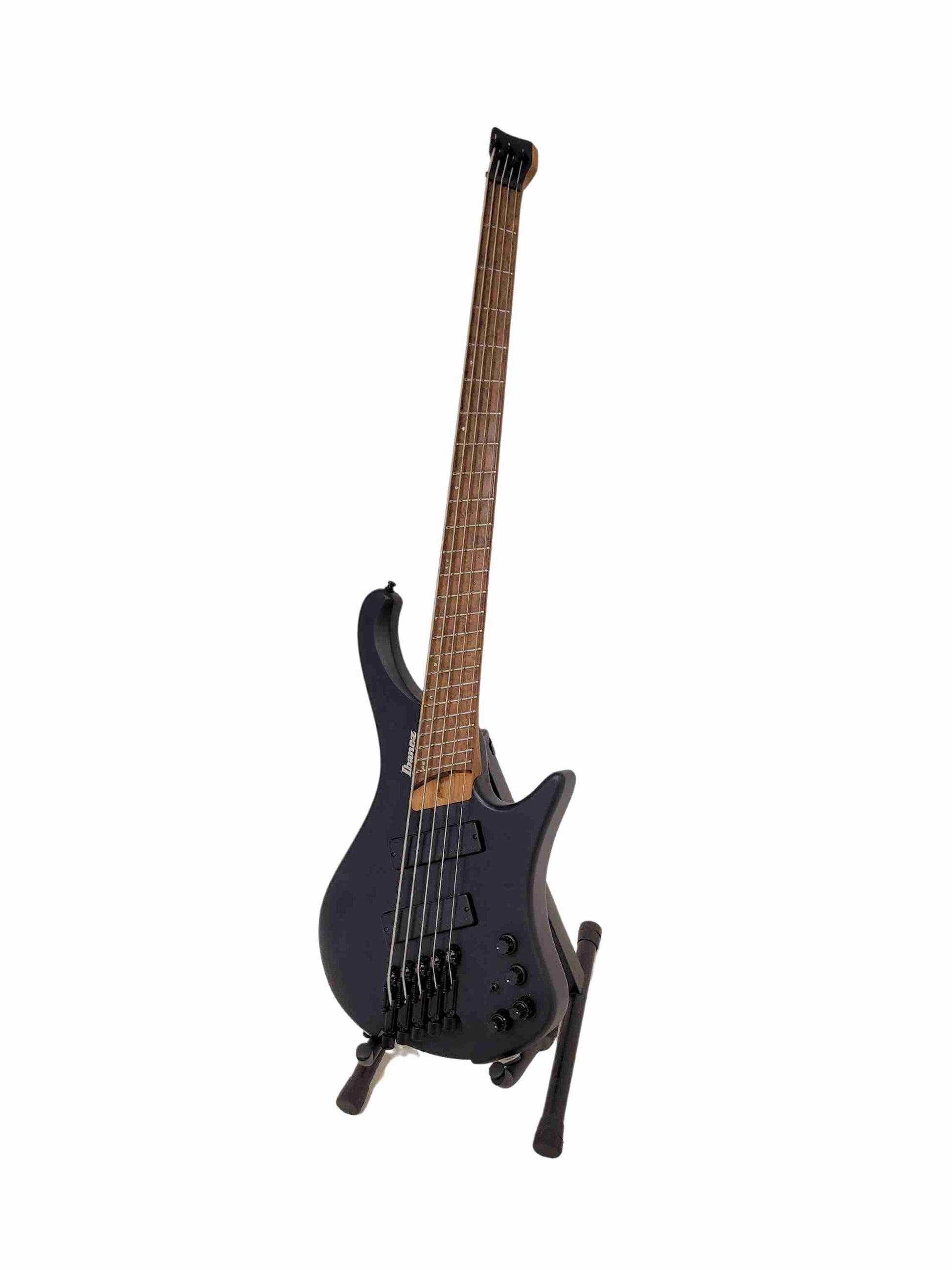 Ibanez IEBS5C light top medium bottom 5-snarige bassnaren Ibanez IEBS5C light top medium bottom 5-snarige bassnaren