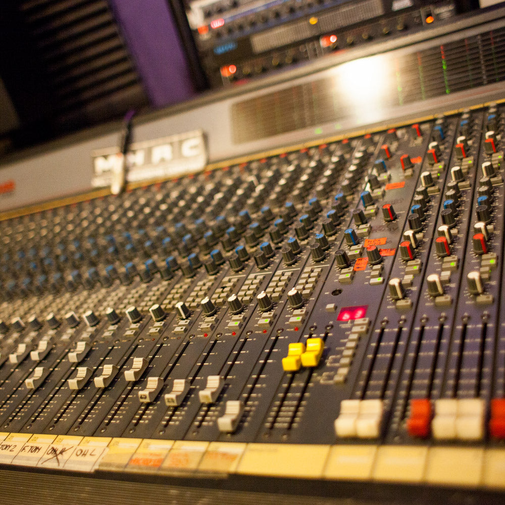 recording mixing studio